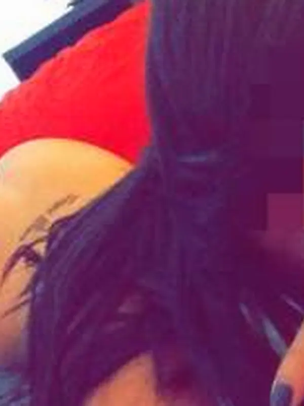Emily, 24 ans, femme chaude à Annecy