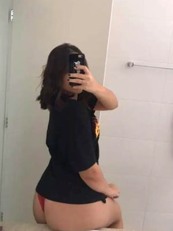 Rebecca, 39 ans, femme chaude à Annecy
