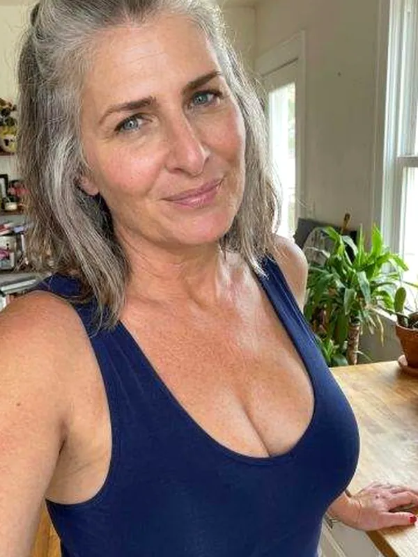 Caroline, 41 ans, femme chaude à Dijon