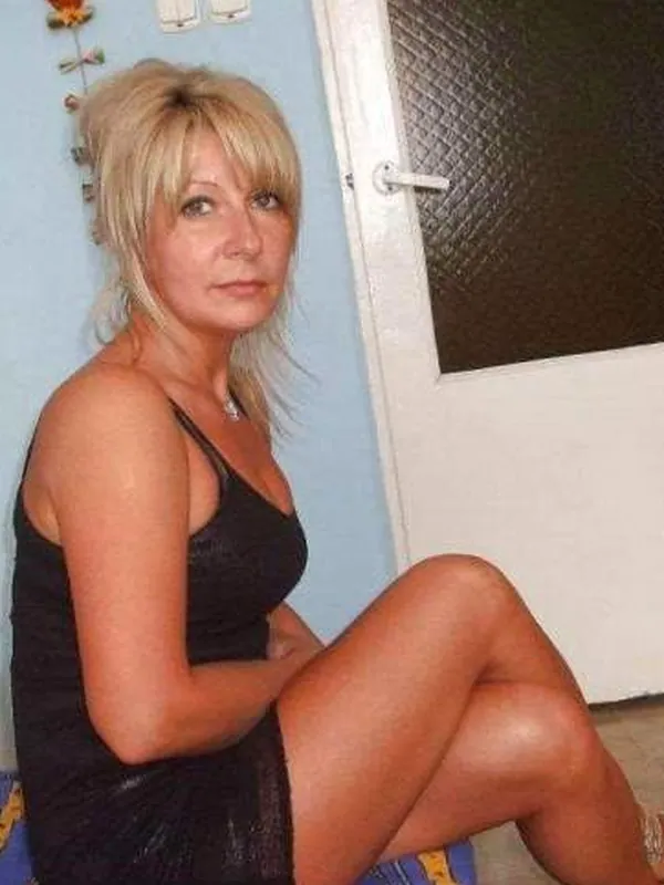 Karine, 46 ans, femme chaude à Saint-Etienne